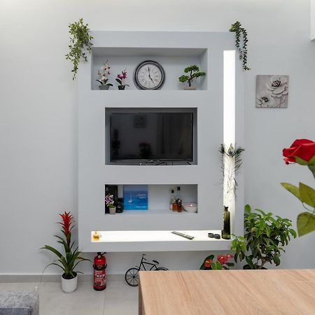 Comfy Apt Next To Metro 아테네 외부 사진