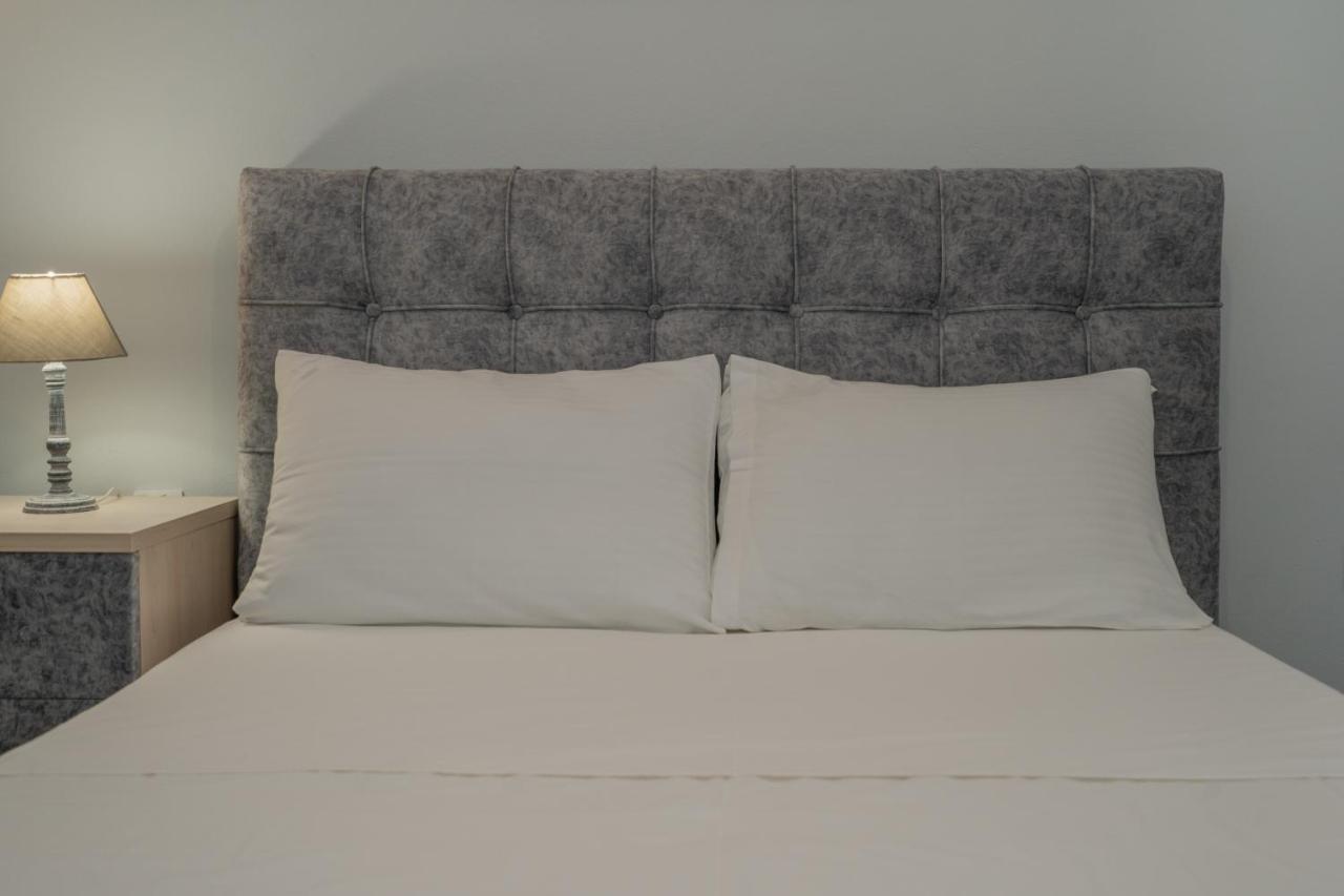 Comfy Apt Next To Metro 아테네 외부 사진